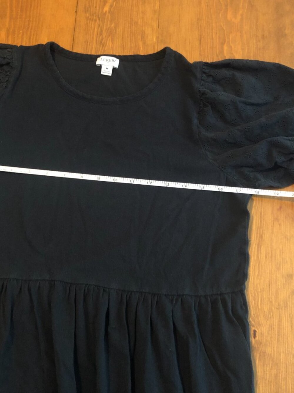 J.Crew Tiered Midi Dress Sz M Black Cotton Eyelet Puff Sleeve - Picture 3 of 7